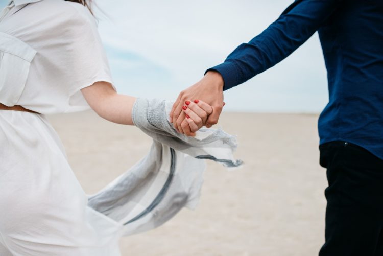Scegliere consapevolmente in amore. Photo: Pablo Heimplatz@Unsplash